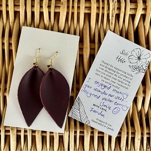 NWT Sseko Brambleberry Petal Earrings